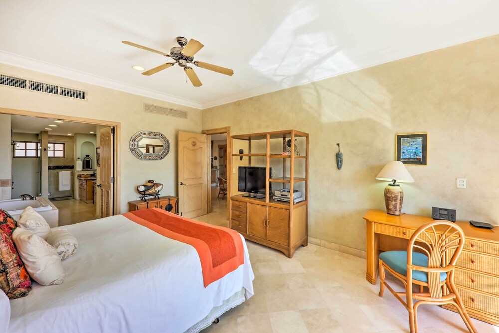 Cabo San Lucas Villa w/ Resort Amenities! view 4