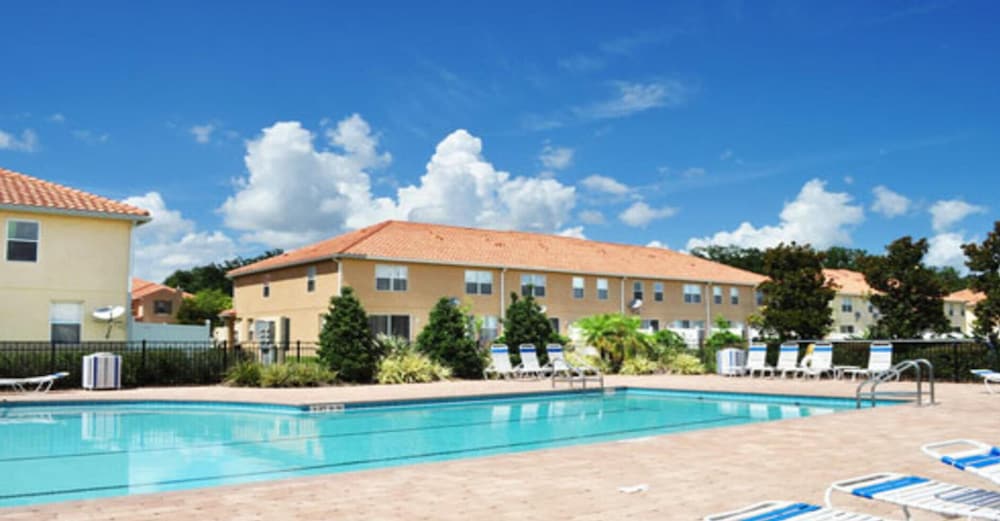 Shv1165ha - 3 Bedroom Townhome In Paradise Cay, Sleeps Up To 6, Just 4 Miles To Disney