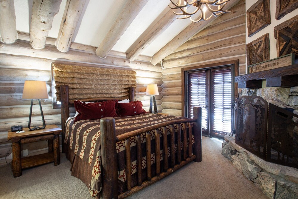 Pine Inn at Trail's End Lodge - Two Bedroom Residence with Spa #8 2 Condo