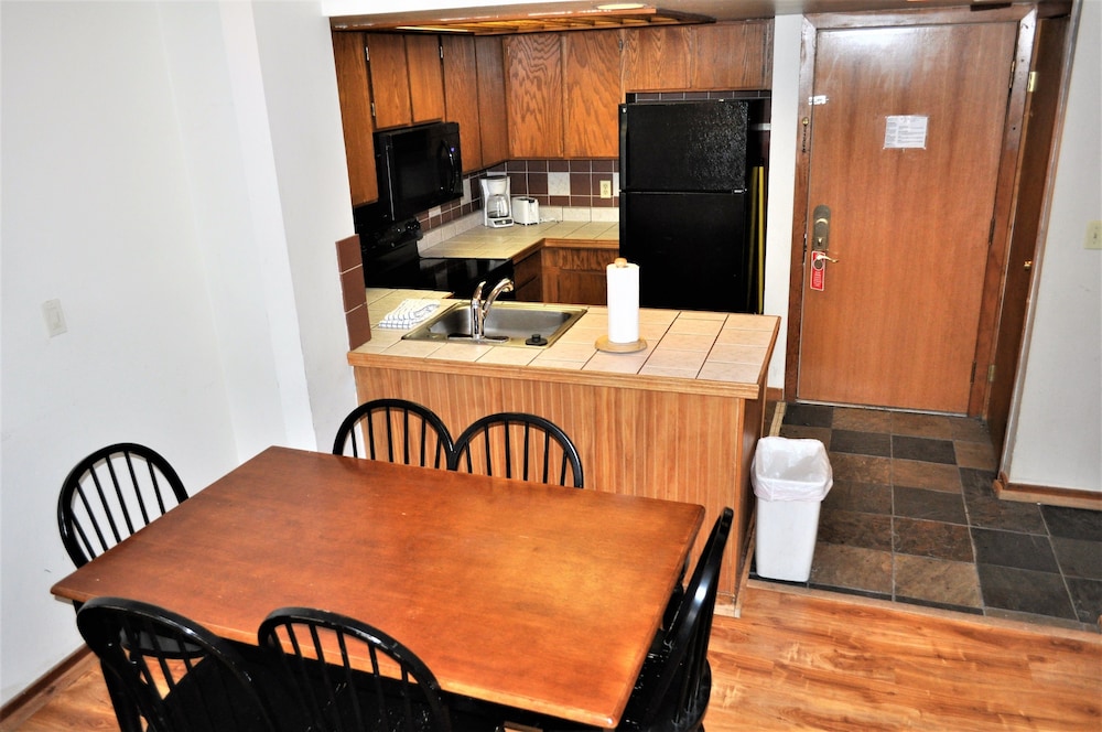 Fox Pine Lodge 4 Bed 4 Bath Condo
