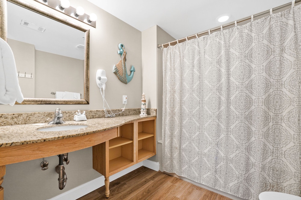 Splash Beach Resort by Panhandle Getaways
