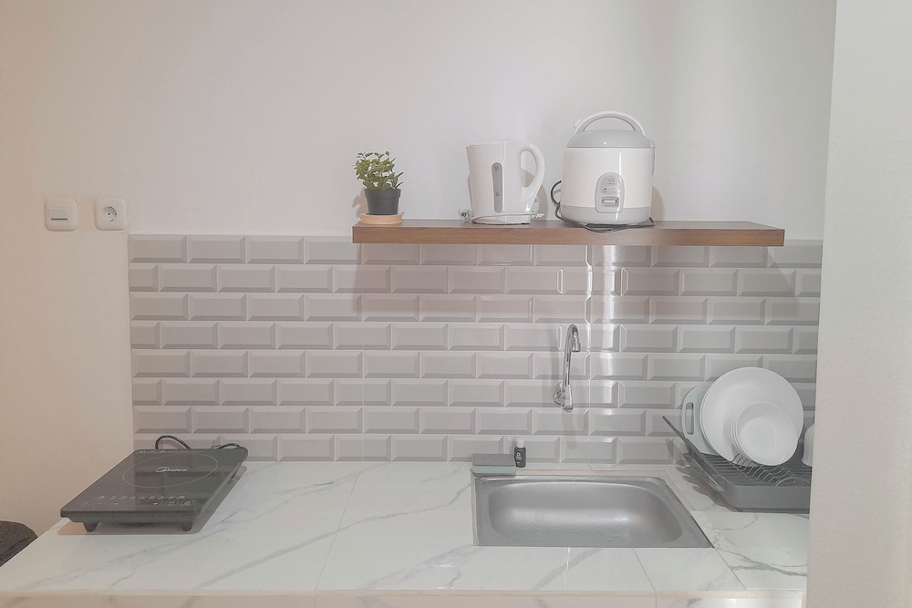 Studio Near Bandung Trade Mall At Gateway Ahmad Yani Cicadas Apartment