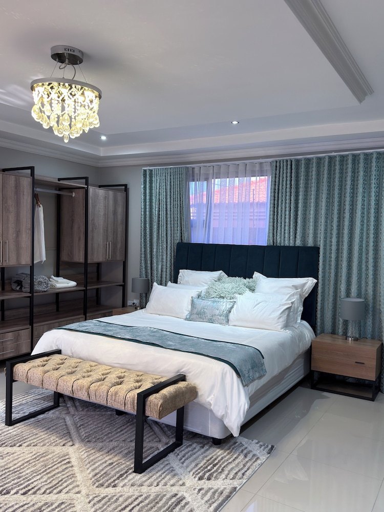 Escapade Lux Guesthouse