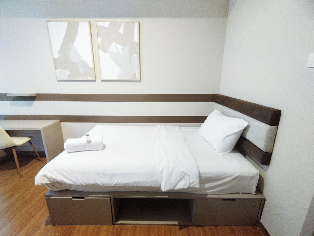 Strategic 2Br At Grand Sungkono Lagoon Apartment