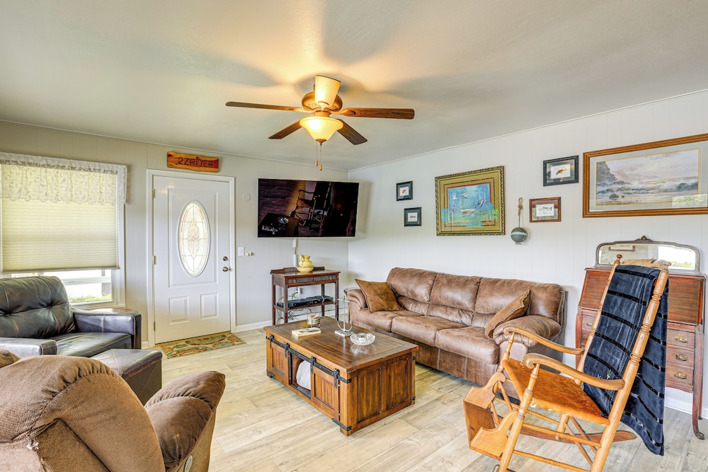 Dock + Screened Porch: Suwannee River Retreat!