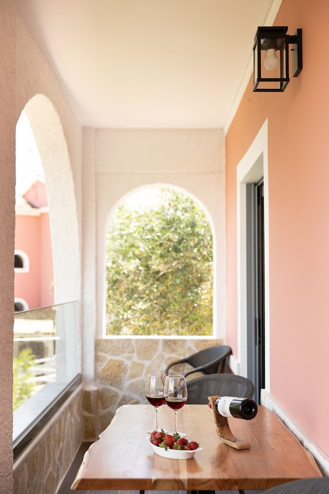 Mathraki Resort
