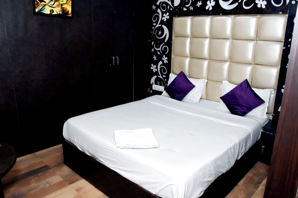 HOTEL RR PALACE GORAKHPUR