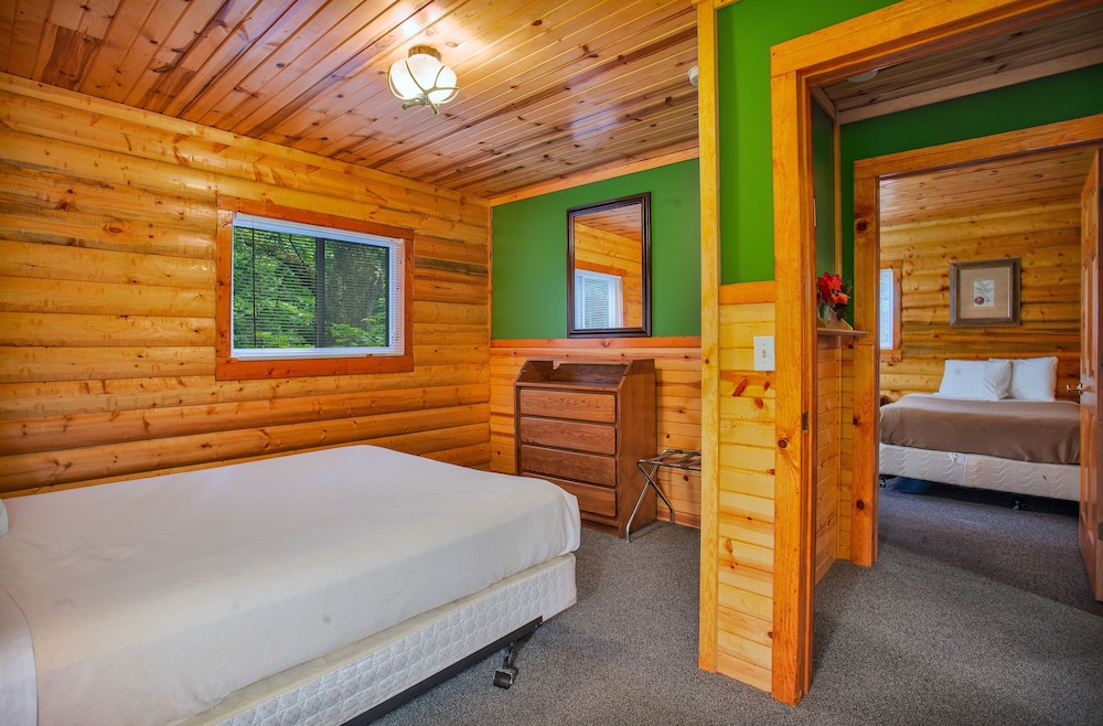 Birchcliff Resort