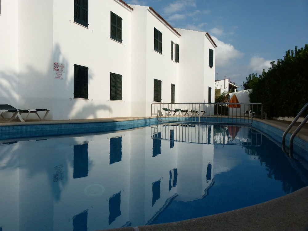 Apartamentos California I y II