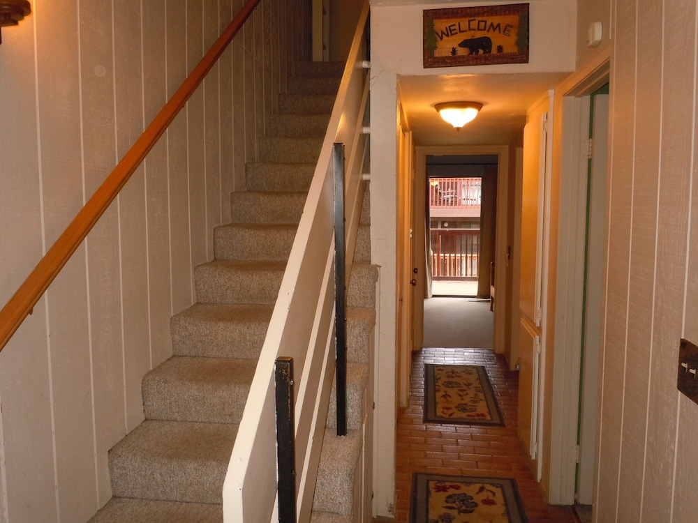 Snow Summit Townhouse Rentals & Sales
