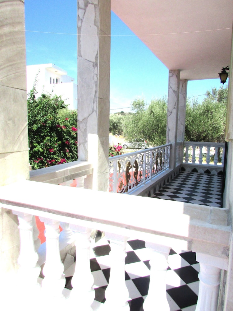 Castellino Studios