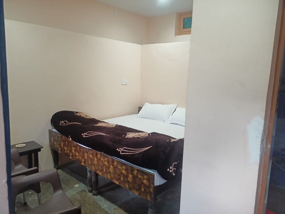 Nanda Devi Home Stay