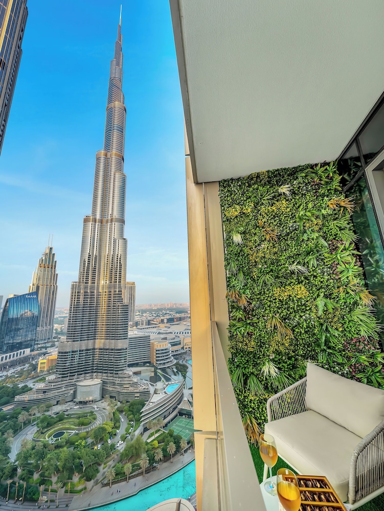 Skyline Grandeur I Burj & Fountain View