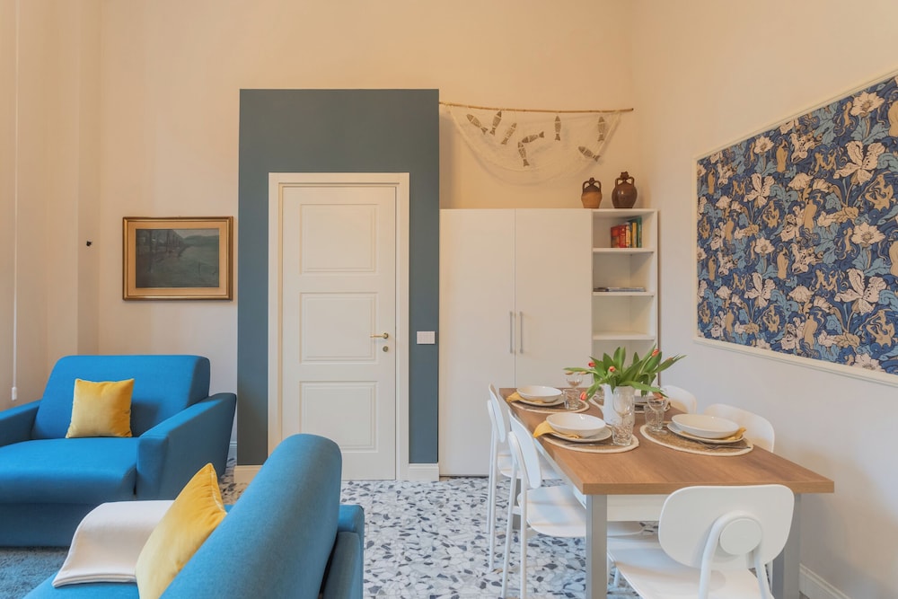 Cinque Giornate 70 Suites by Rent all Como