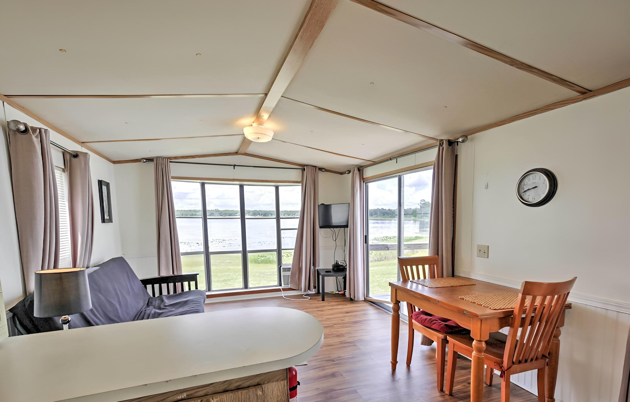 Cozy Lakefront Home in Ocala w/ Deck, Grill + A/c! view 4