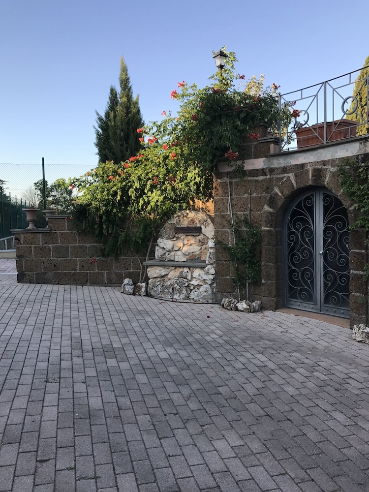 Photo 38