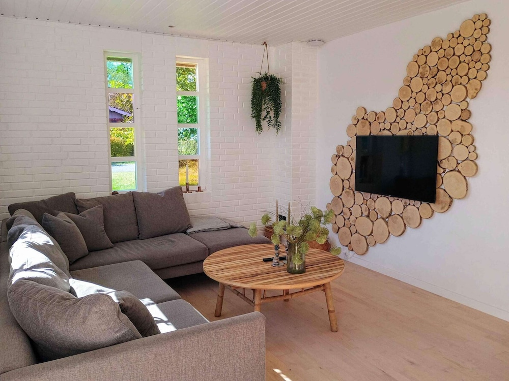 5 Star Holiday Home in Albaek