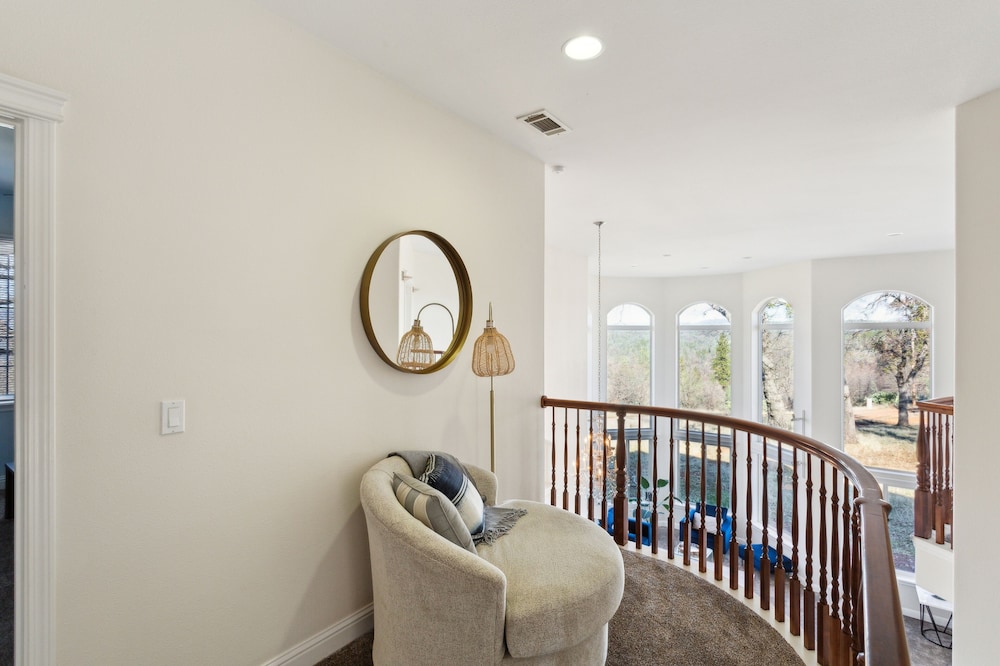 Stunning Mountain Retreat With Unmatched Views 5 Bedroom Estate
