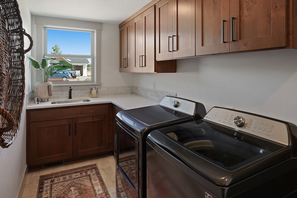 Juniper Mesa At Brasada 4 Bedroom Home by Redawning