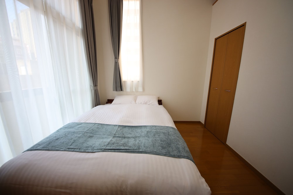 goom Hotel Nakasu JOJO