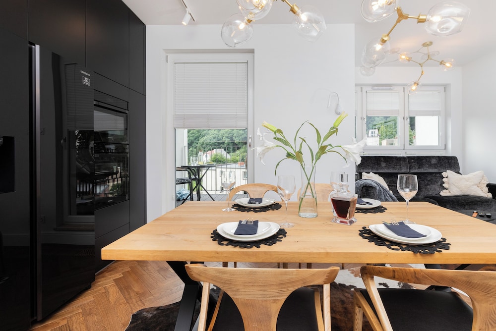 Stylish Apartment by Renters Prestige view 2