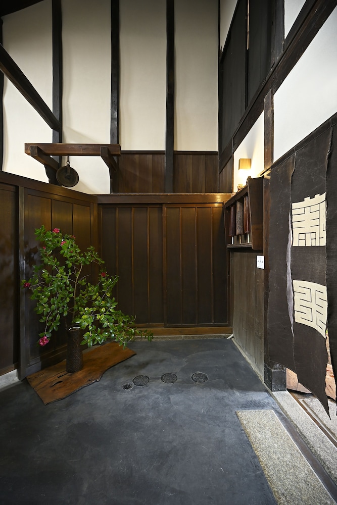 Nishijin Fujita view 3