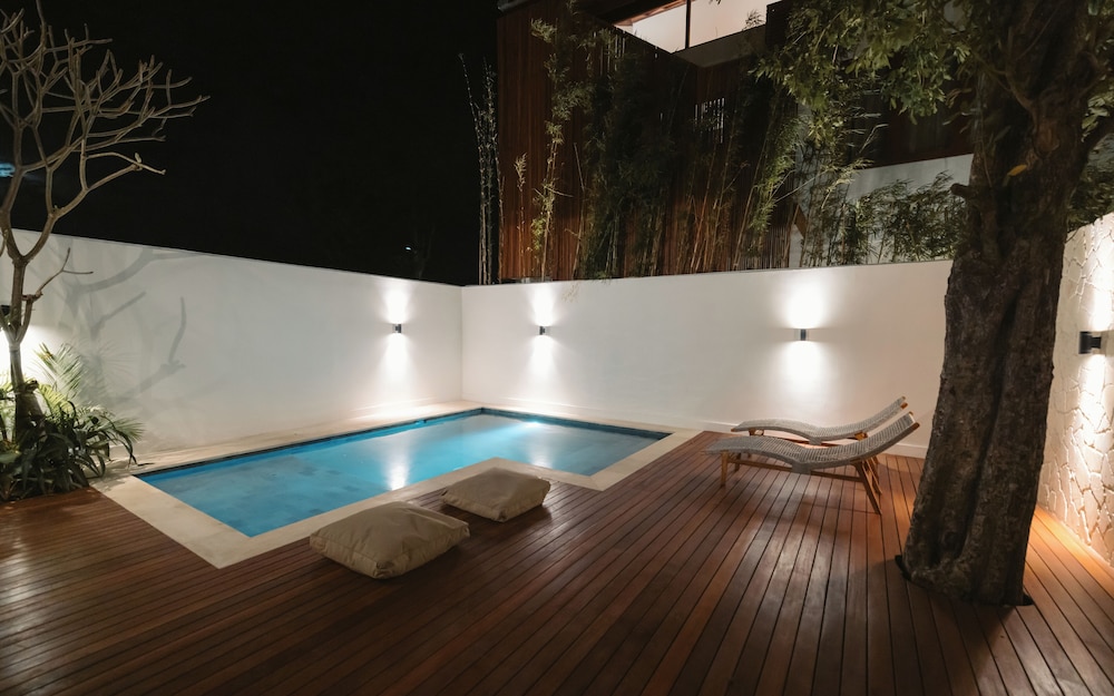 Treetop Villas
