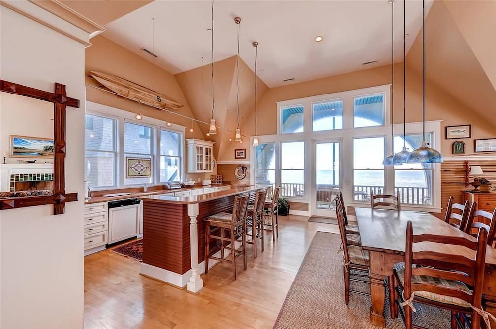 Twin Peaks 3 Bedroom Holiday Home By Bald Head Island