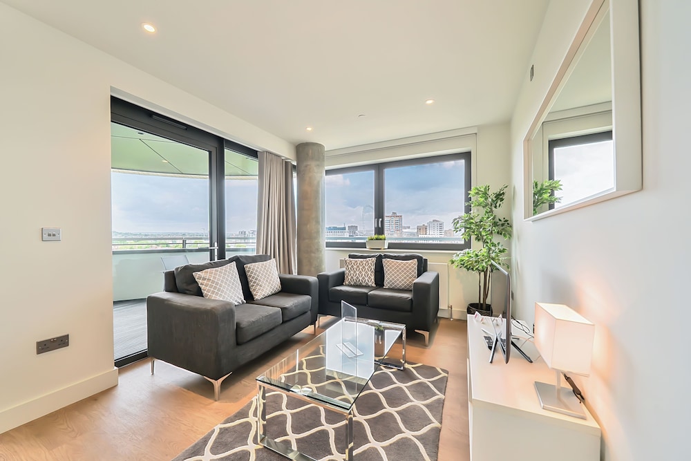 Roomspace Apartments - Oasis Way