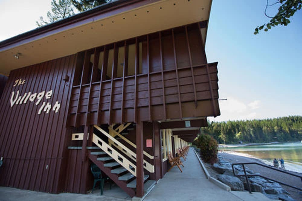 Village Inn At Apgar - Inside the Park