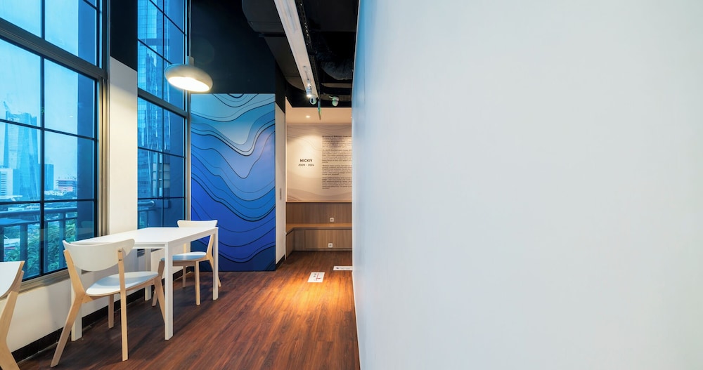 CRiB by Bobobox, Kuningan, Jakarta