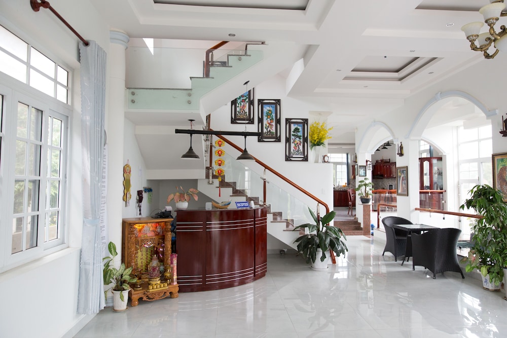 Beautiful Moon Hoi An Villa