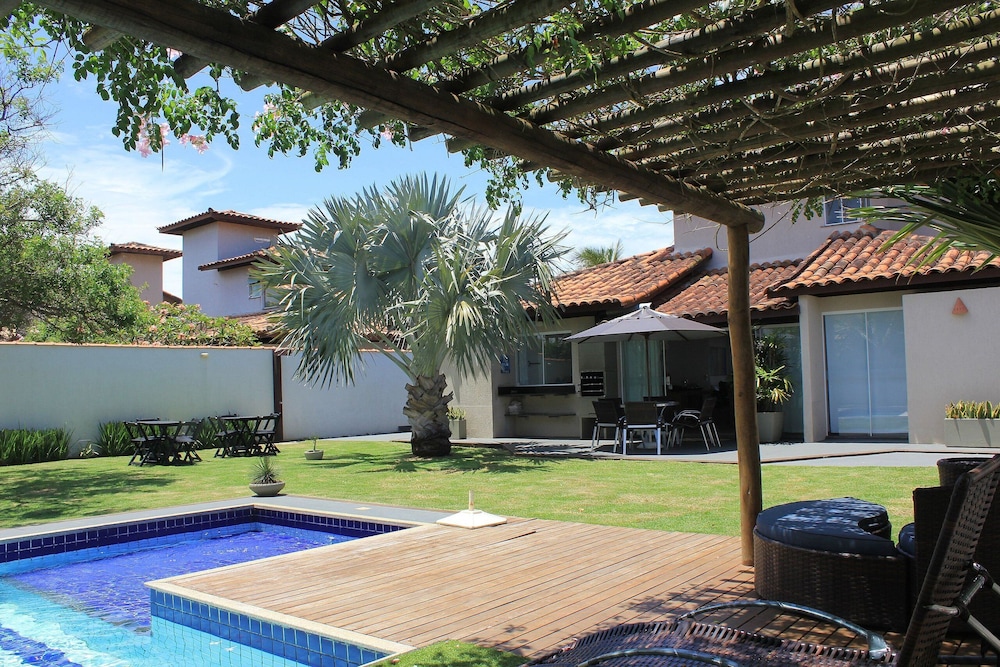 Bz04 30 passos da praia casa piscina