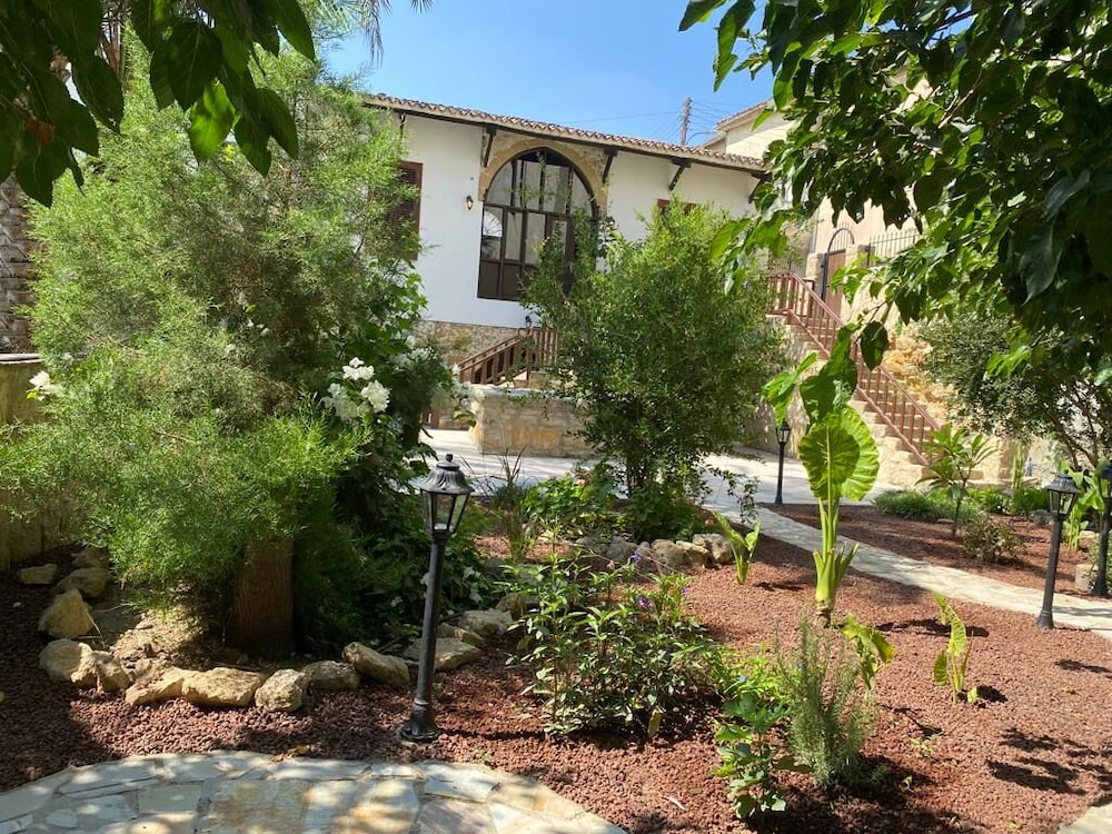 Flor Guest House