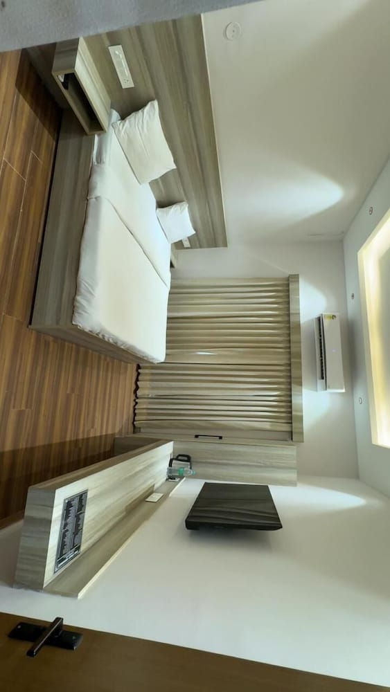 The Aana Hotel Sohna Gurgaon