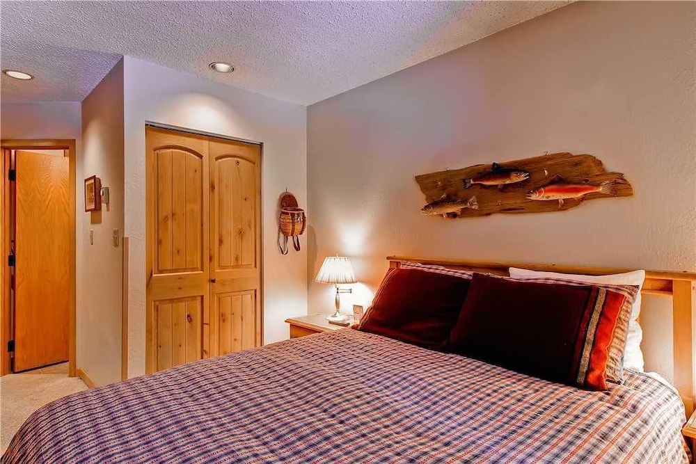 1204 Trappeur's Lodge, Trappeur's Crossing Apartment 2