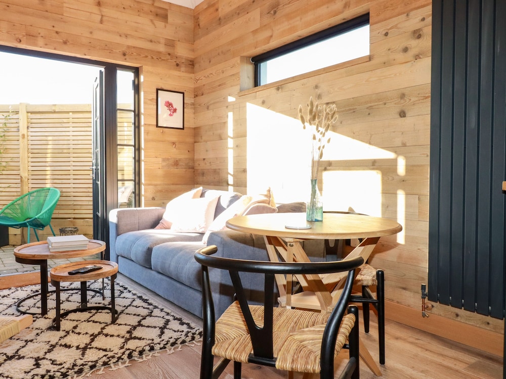 Little Beach Cabin