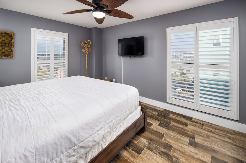 Gulfside 501 by Brooks and Shorey Resorts