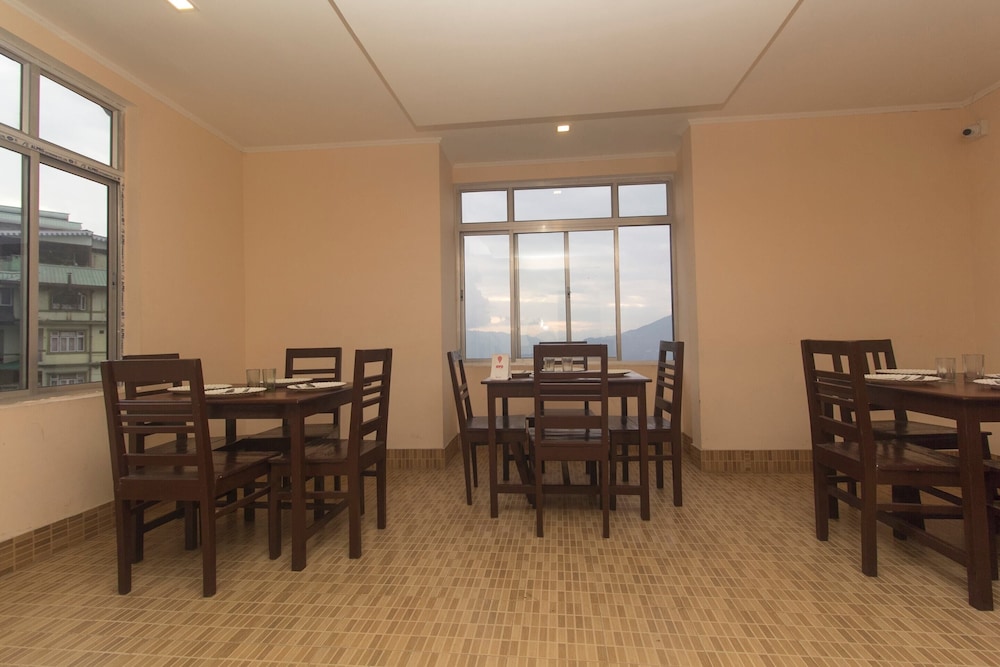 OYO 9686 Hotel Shantiniketan