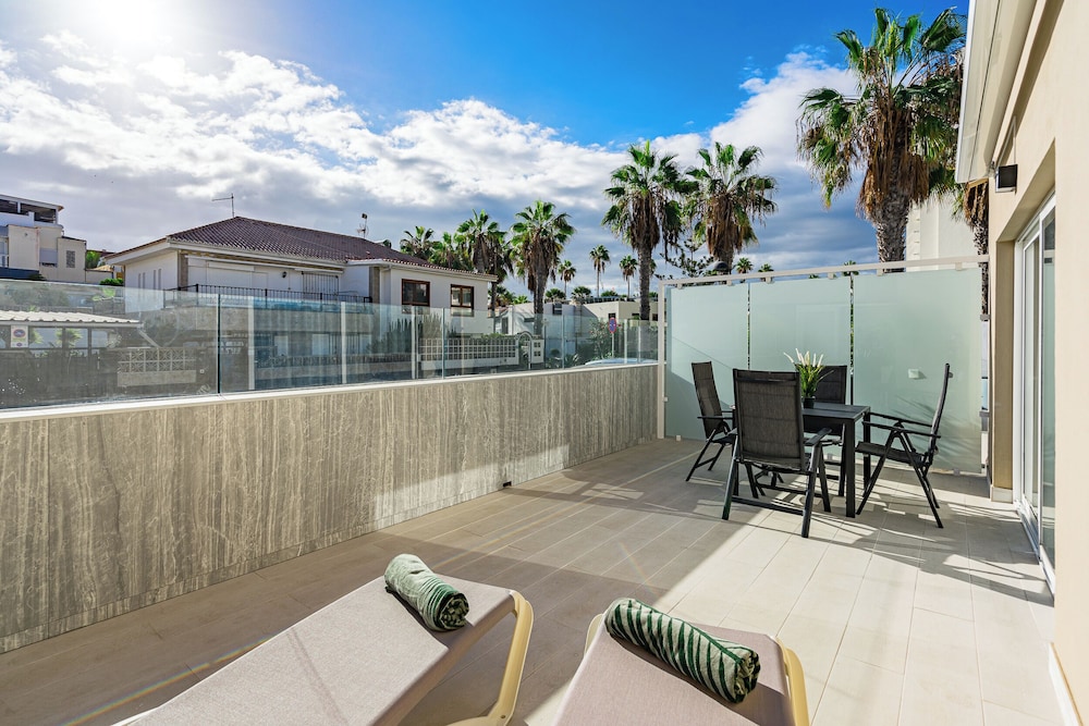 BAL Apartments - Adults Only
