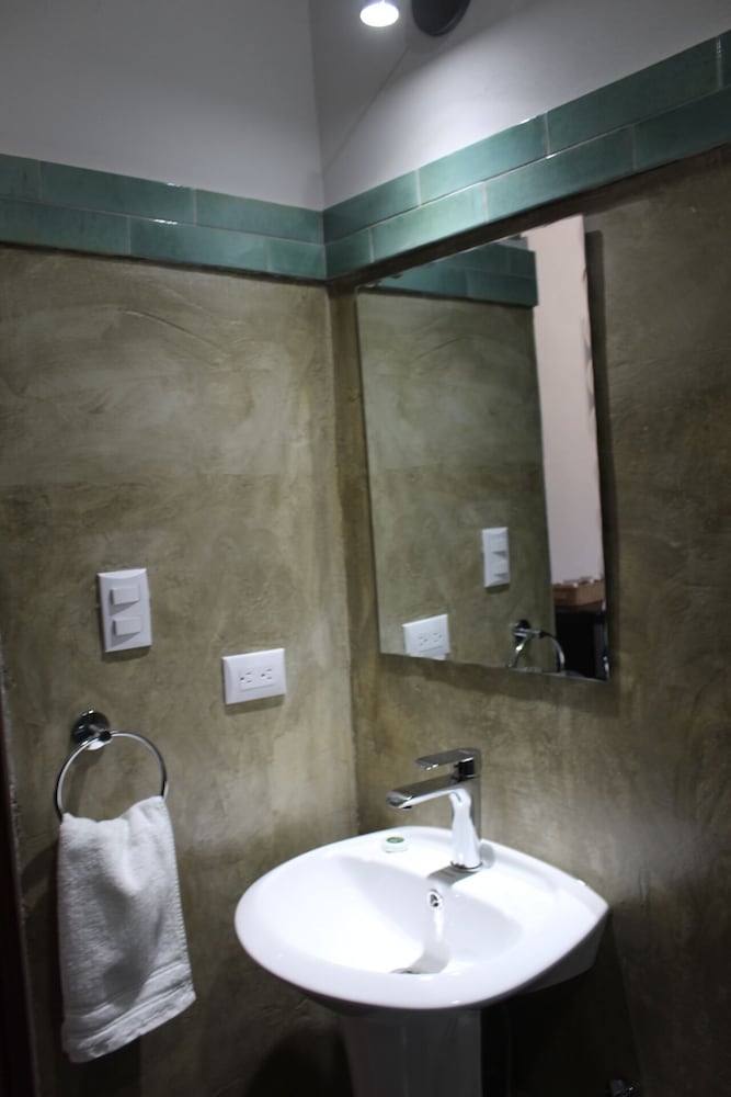 Hotel Huacas