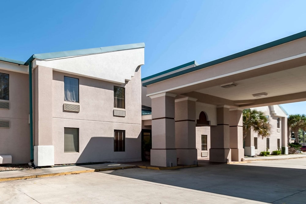 Hotel Quality Inn & Suites Lafayette - Image 1