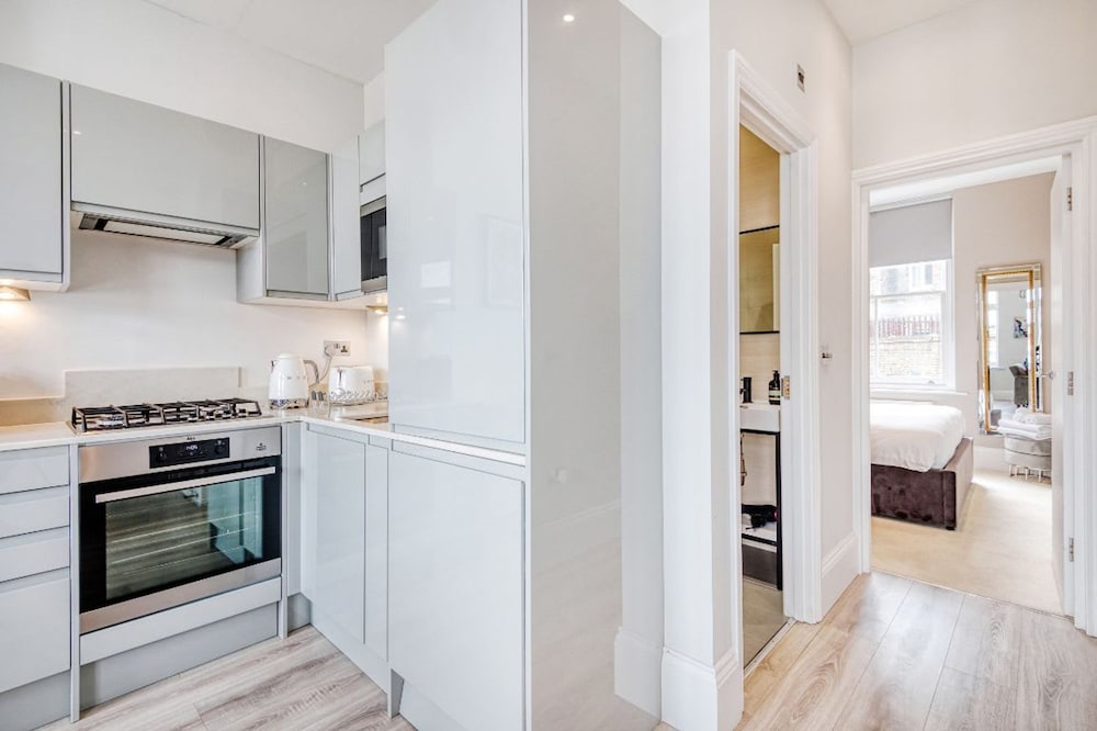 The Village Vixen- Hampstead Village - by Out of Office Lifestyle