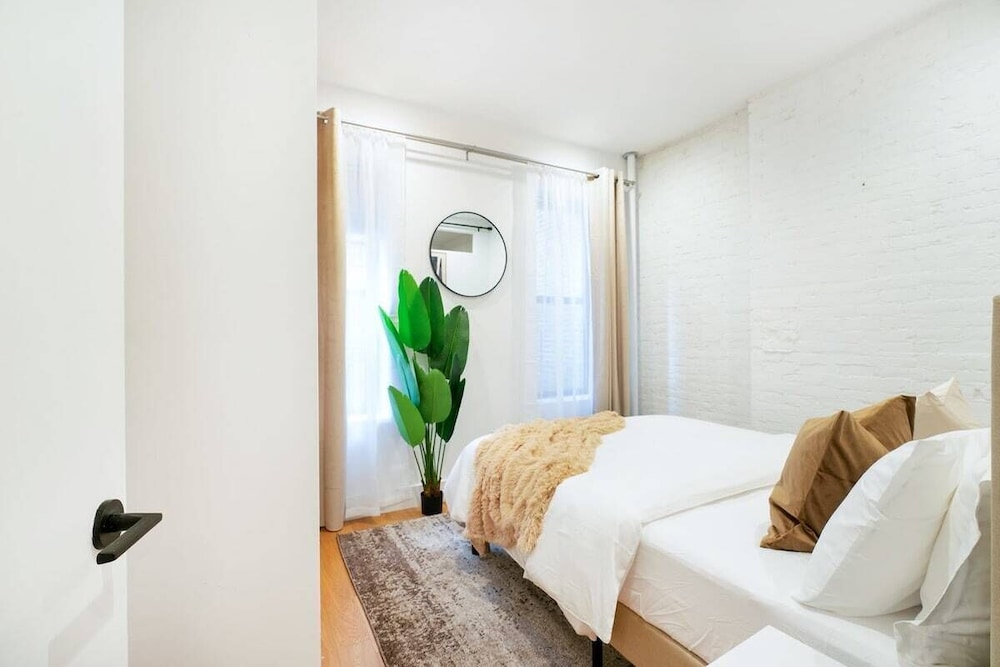 1288 UES Apartments