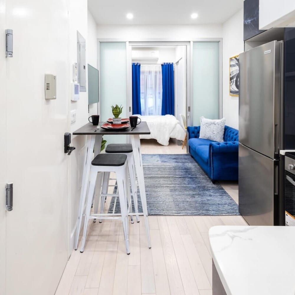 317-1an - New Modern 1BR W D Walk to Central Park