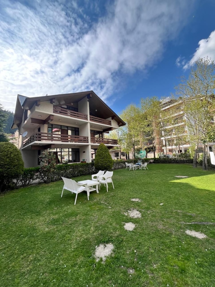 The Bear Creek Homestay Manali