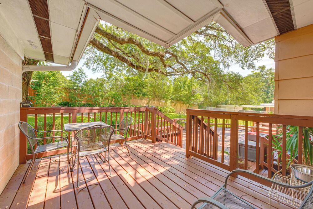 2 Mi to FSU & Famu: Home w/ Spacious Deck!
