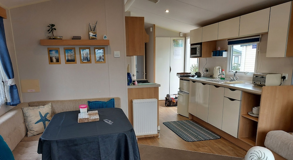 205 Holiday Resort Unity 6 Berth Pet Friendly view 3