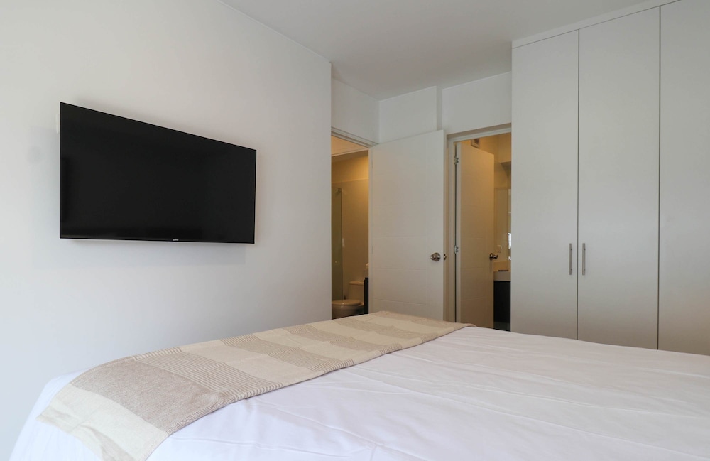 w Grandiose 2BR w Radiant Deco in Miraflores