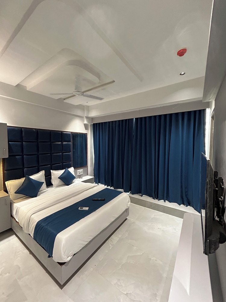 Hotel Prime Town